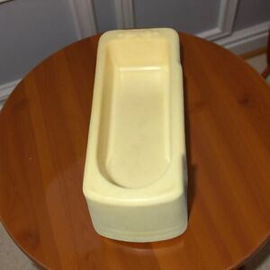Vintage Marx Off White Molded Plastic Dollhouse Bath Tub  2” A41